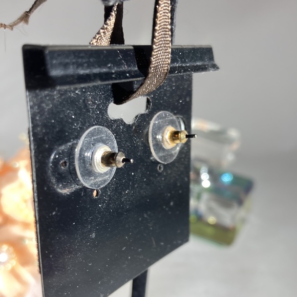 Pearl earrings with silver fittings - Picture 5 of 8